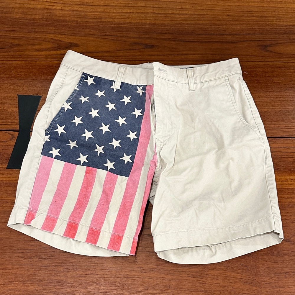 Bonobos Beige Shorts with American Flag Design